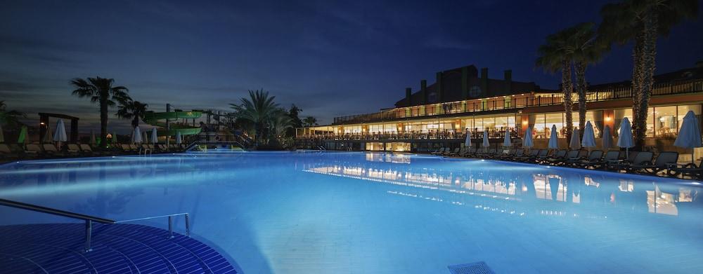 Alba Resort Hotel Side Exterior foto